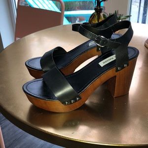 Steve Madden platform sandal.